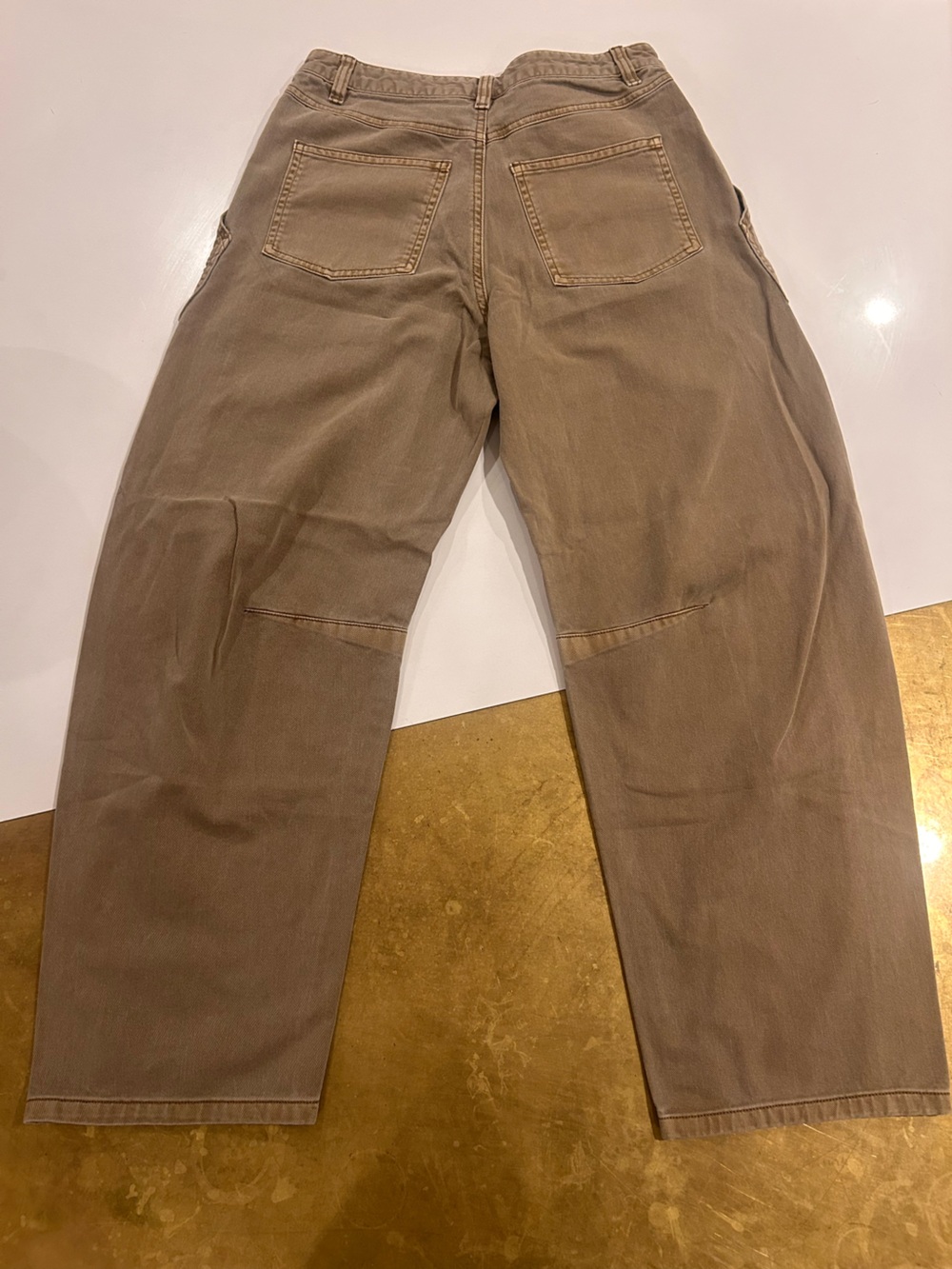 GAP Women's utility barrel leg Jean khaki/tan size 2 (27/28)